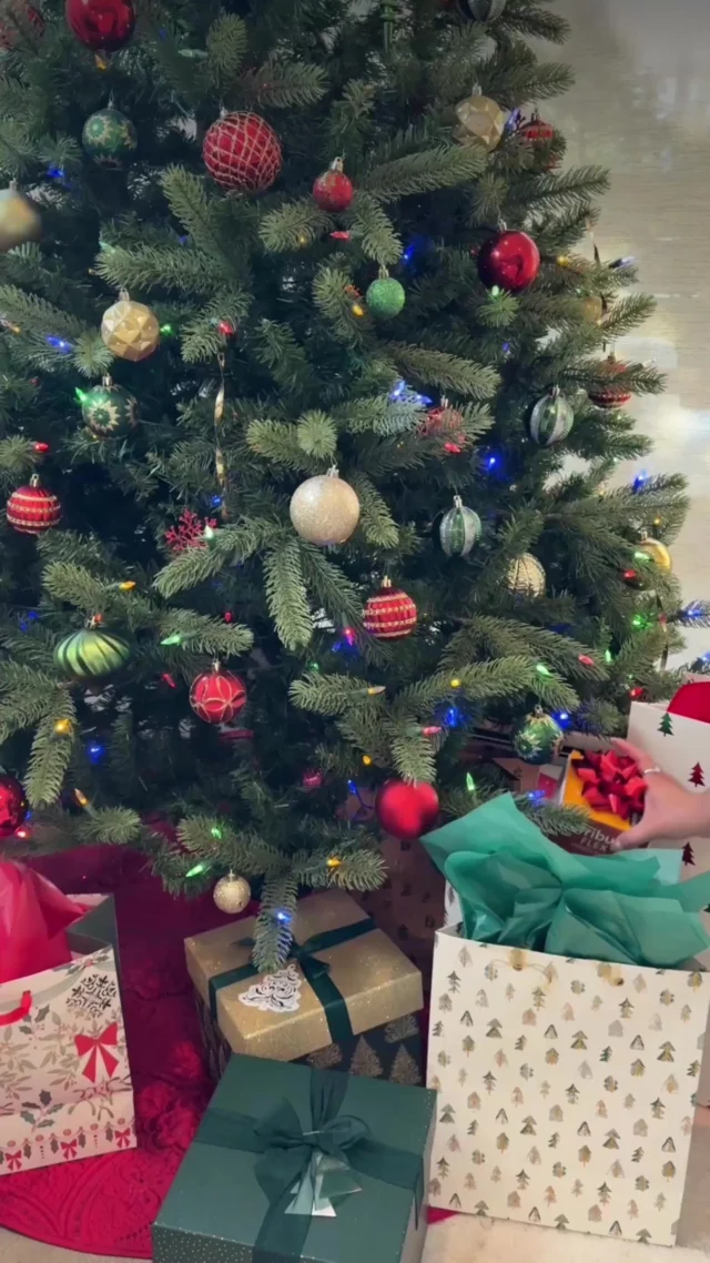 Regalar nutribullet Flex es regalar temporada completa de smoothies. 🎁❄️

Desde el unboxing hasta la primera mezcla, la nutribullet Flex es ese regalo que sí se usa: potente, portátil y lista para preparar todos los sabores navideños, incluido este Holiday Smoothie que te salva cualquier momento cozy.