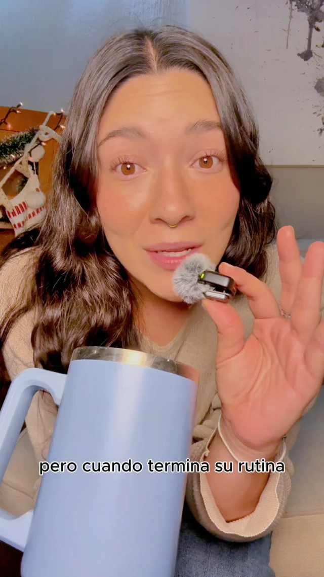 Cuando quieres regalar un termo… pero que sí sea funcional y no solo se vea bonito 😅✨ nutribullet Flip no solo mantiene tus bebidas frías: también licúa hielo, fruta y todo lo que te gusta en el mismo producto.

Un regalo inteligente, práctico y que sí sorprende. Vaso térmico + licuadora en uno. 🔥
Da el mejor regalo