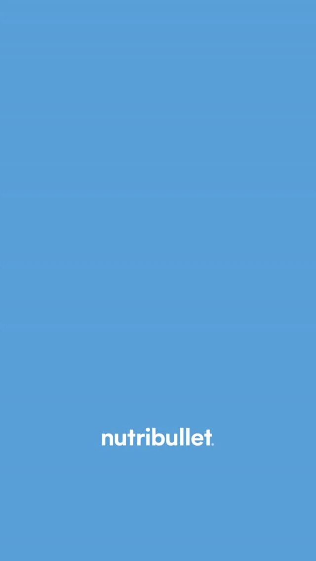 Tu nuevo yo con tu nutribullet Flex. 🎄✨ ⁣
Prepara tu batido de proteína para comenzar con tu propósito de nutrirte mejor. Necesitas media taza de cerezas sin hueso, medio plátano,  1 taza de leche, 1 scoop de proteína de vainilla, jarabe de menta y hielo al gusto. ⁣
⁣
Máxima nutrición, mínimo esfuerzo. Ya que mezcla fruta, proteína y extracto de menta en segundos, donde sea que estés.⁣
⁣
https://nutribulletmexico.com/producto/nutribullet-flex/