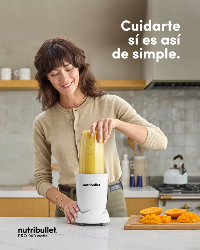 Imagina despertar y tener tu smoothie listo en segundos 🫐🫙⁣
⁣
La nutribullet® 900W,  tu esencial en la cocina que te acompaña cada mañana para volver todo rápido y simple. ✨⁣