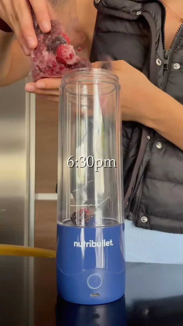 Para esos huequitos de tiempo en tu día, creamos  Portable, que  va contigo y te me ayuda a nutrirte súper fácil y cuando más lo necesites 🥤💚
